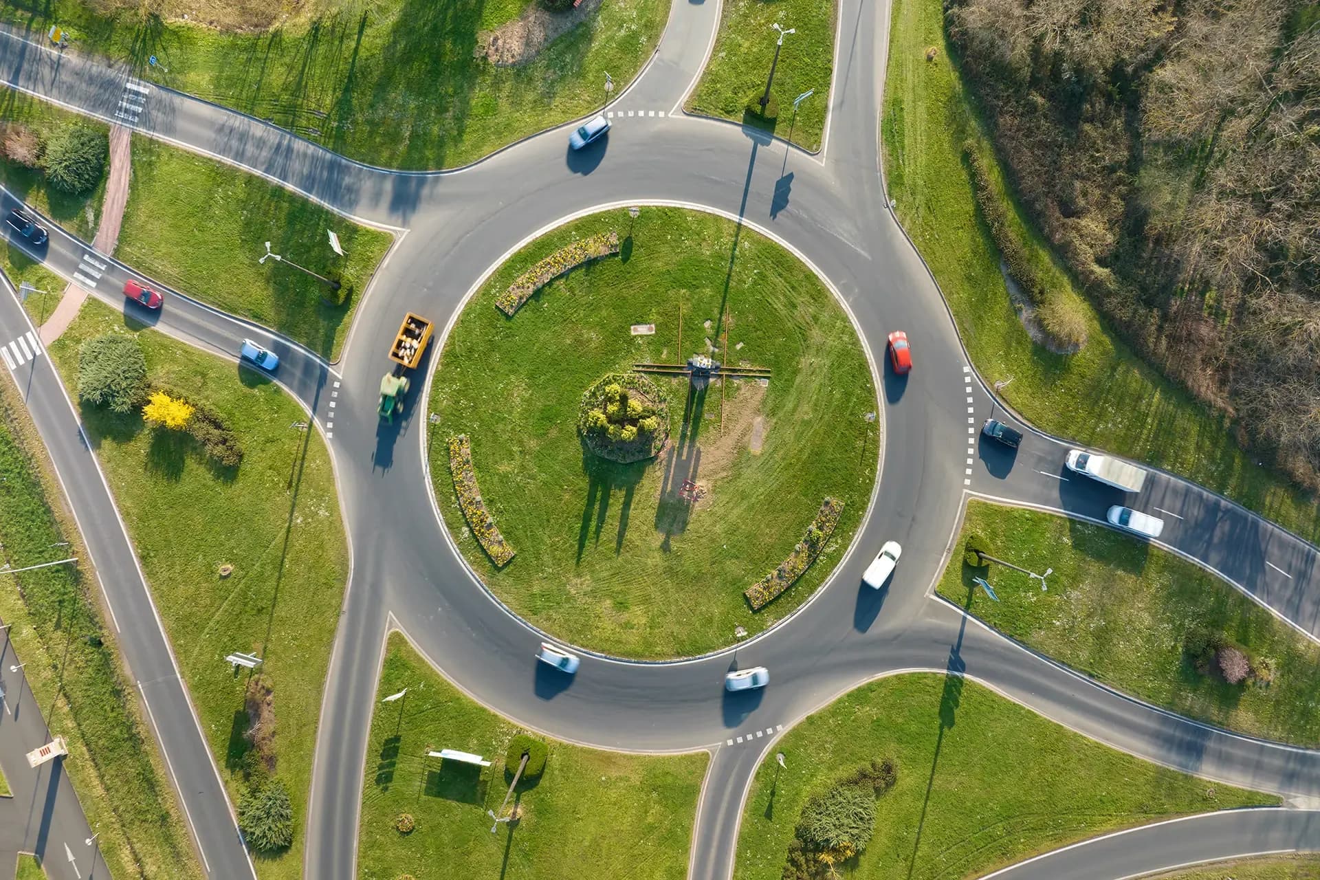 Safe Roundabouts