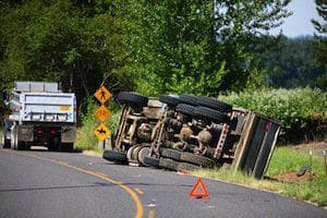 Avoiding Tractor-Trailer Crashes | Chicago Truck Accident Attorney Chicago truck accident attorney, Illinois truck driver fatigue attorneys, tractor-trailer, tractor-trailer crashes, truck accidents