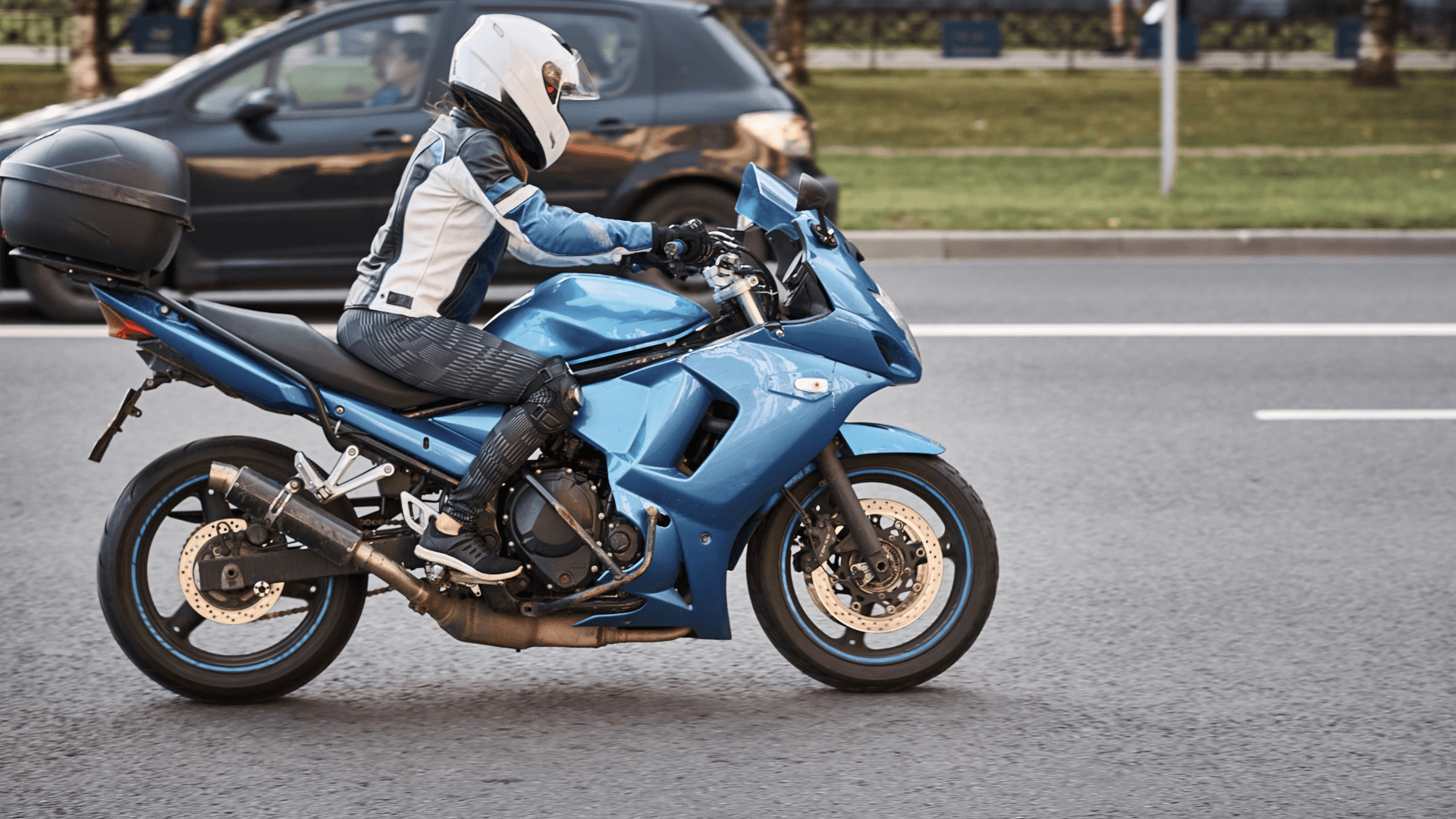 illinois-motorcycle-helmet-law-01 illinois-motorcycle-helmet-law-01