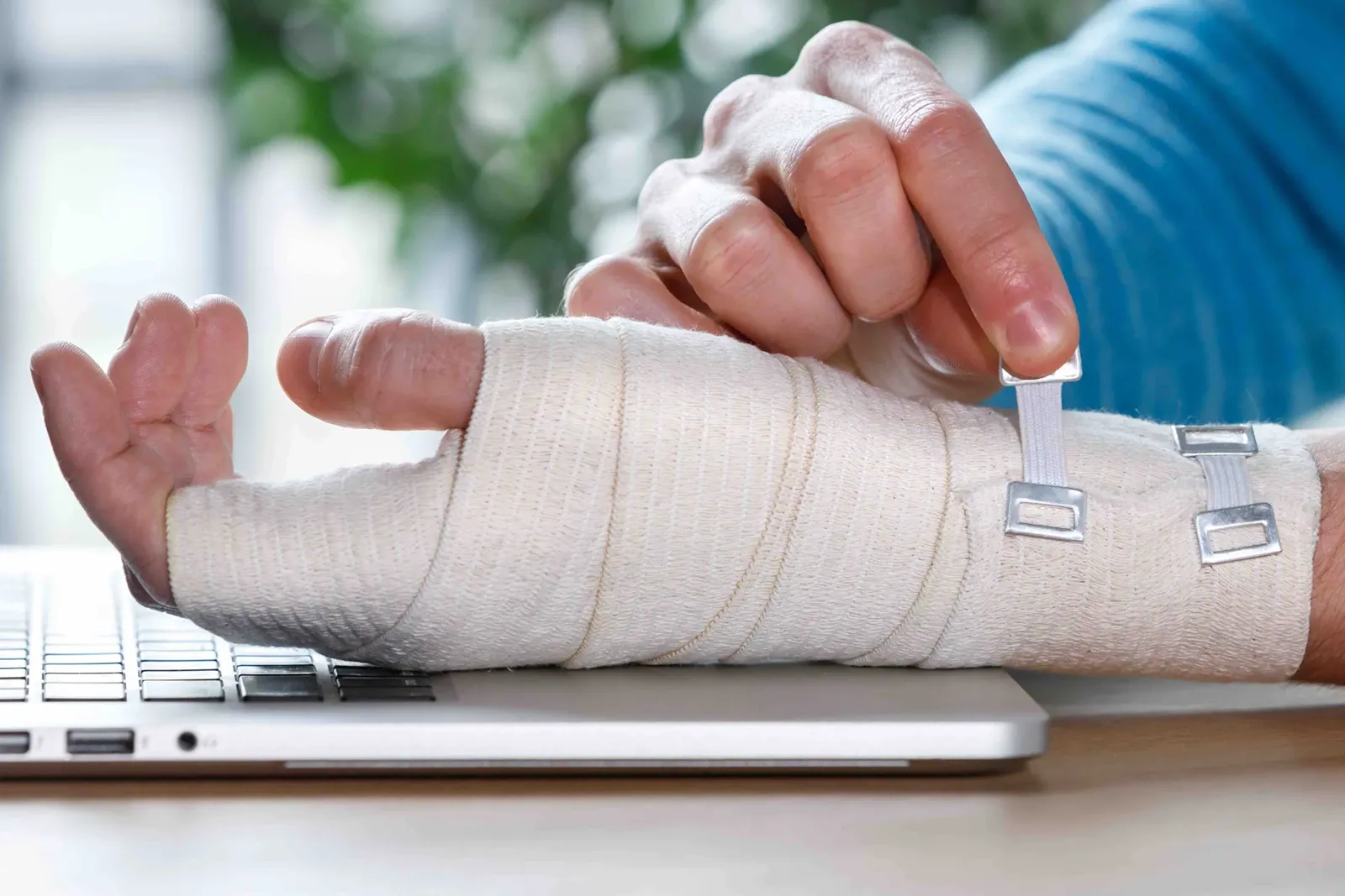 personal-injury-practice-area-serious-injury-fractures-02 personal-injury-practice-area-serious-injury-fractures-02