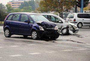 car accidents, Chicago car accident attorney, driver’s insurance company, file police report, insurance company, talking to insurance companies